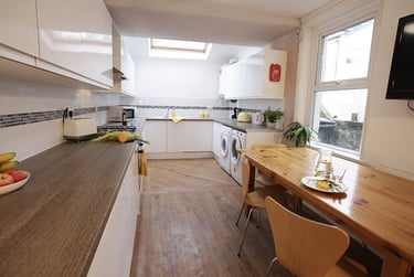 6 bed house, Portland Street, City Centre, Lancaster, LA11SY - Image 4