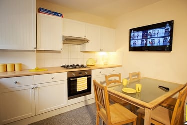 6 bed house, Windermere Road, City Centre, Lancaster, LA13EZ - Image 4