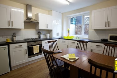6 bed house, Windermere Road, City Centre, Lancaster, LA13EZ - Image 4