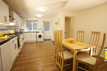 6 bed flat, Westham Street, City Centre, Lancaster, LA13AU - Image 4