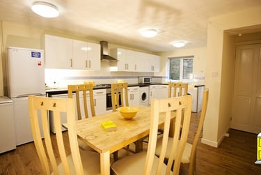 6 bed flat, Westham Street, City Centre, Lancaster, LA13AU - Image 5