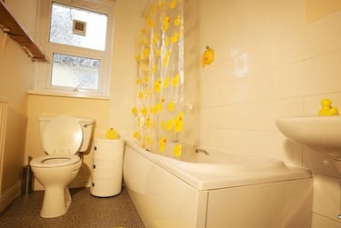 7 bed house, Hubert Place, City Centre, Lancaster, LA15PF - Image 9