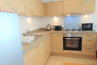 1 bed studio, Admiralty Road, University of portsmouth, Portsmouth, PO13GT - Image 2