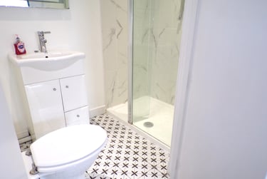 6 bed house, Burgoyne Road, Southsea, Portsmouth, PO52JJ - Image 3