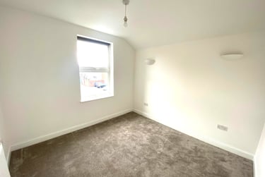 5 bed flat, Albert Road, Southsea, Portsmouth, PO52SN - Image 3