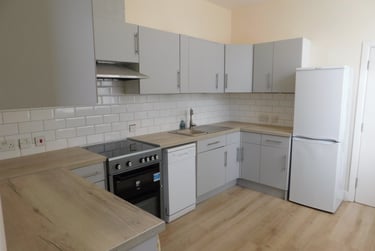 6 bed house, Delamere Road, Southsea, Portsmouth, PO40JA - Image 2