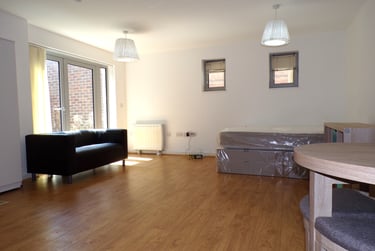 1 bed studio, Admiralty Road, University of portsmouth, Portsmouth, PO13GT - Image 3