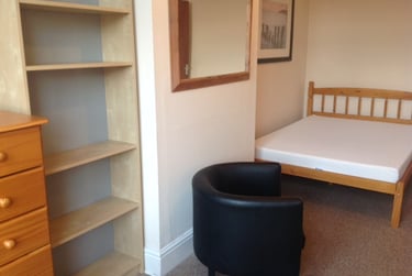 3 bed flat, Elm Grove, University of Portsmouth, Portsmouth, PO51JF - Image 2