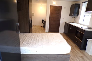 1 bed studio, Charndon Close, Whitley Wood, Reading, RG20WP - Image 2