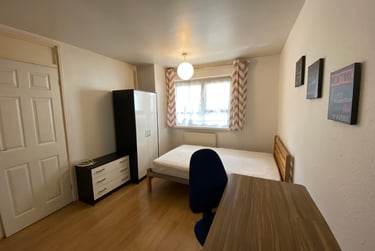 3 bed flat, Greetham Street, University of Portsmouth, Portsmouth, PO54LJ - Image 3