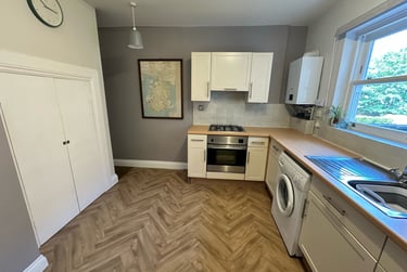 2 bed flat, St. Georges Square, University of Portsmouth, Portsmouth, PO13AR - Image 2