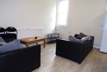 6 bed house, Aylward Street, University of Portsmouth, Portsmouth, PO13PH - Image 3