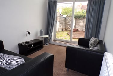 4 bed house, Jubilee Road, Southsea, Portsmouth, PO40JD - Image 2