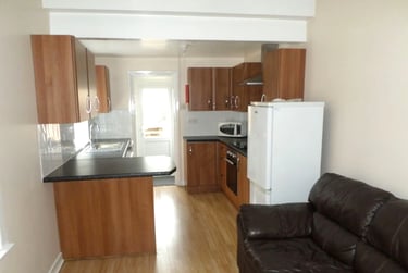 5 bed house, Hudson Road, University of Portsmouth, Portsmouth, PO51HD - Image 1