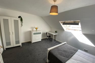 3 bed flat, Palmerston Road, Southsea, Portsmouth, PO53SR - Image 2