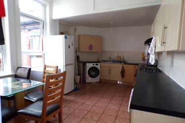 4 bed flat, Palmerston Road, Southsea, Portsmouth, PO53LU - Image 5