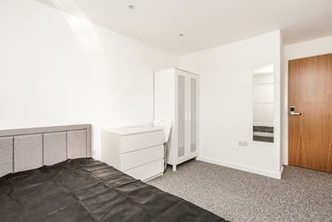 1 bed house, Telephone Road, Fratton, Portsmouth, PO40AZ - Image 4