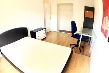 3 bed flat, Greetham Street, University of Portsmouth, Portsmouth, PO54LJ - Image 5