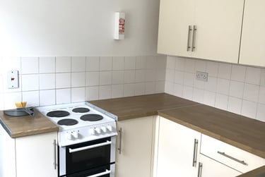 5 bed house, Darlington Road, Southsea, Portsmouth, PO40ND - Image 2