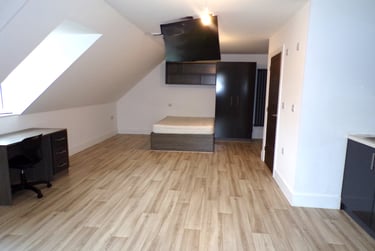 1 bed studio, Charndon Close, Whitley Wood, Reading, RG20WP - Image 1