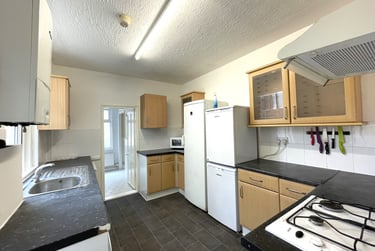 6 bed house, St Andrews Road, University of Portsmouth, Portsmouth, PO51EX - Image 4