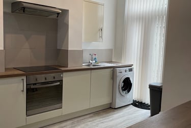 4 bed house, Highfield Road, City Centre, Salford, M65RT - Image 2