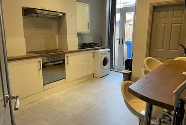 4 bed house, Highfield Road, City Centre, Salford, M65RT - Image 7