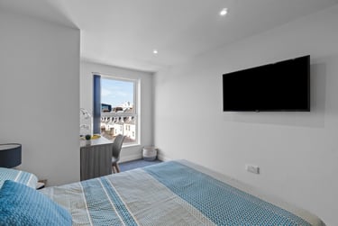 2 bed flat, Marlborough Road, North Hill, Plymouth, PL48LP - Image 3