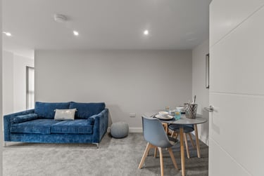 2 bed flat, Marlborough Road, North Hill, Plymouth, PL48LP - Image 2