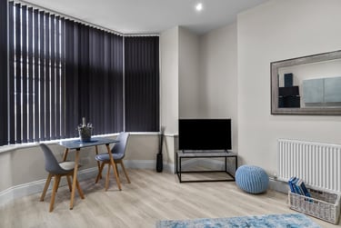 1 bed flat, Bedford Park Villas, Greenbank, Plymouth, PL48HL - Image 1