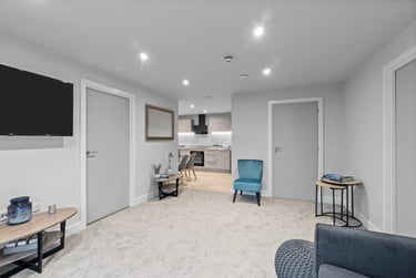 2 bed flat, Marlborough Road, North Hill, Plymouth, PL48LP - Image 1