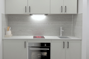 1 bed studio, North Hill, Plymouth, PL48ET - Image 3