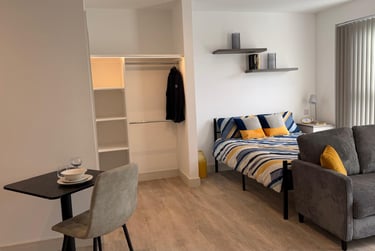 1 bed studio, North Hill, Plymouth, PL48ET - Image 12