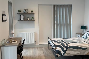 1 bed studio, North Hill, Plymouth, PL48ET - Image 13