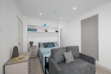 1 bed studio, North Hill, Plymouth, PL48ET - Image 1