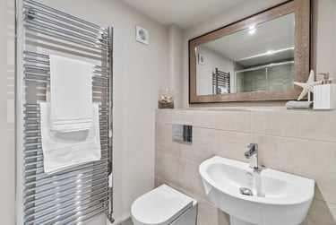 2 bed flat, Marlborough Road, North Hill, Plymouth, PL48LP - Image 3