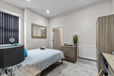 1 bed flat, Bedford Park Villas, Greenbank, Plymouth, PL48HL - Image 2