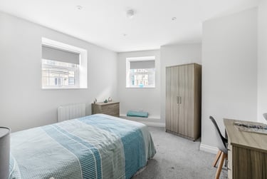 2 bed flat, Bedford Mews, Greenbank, Plymouth, PL48JL - Image 2