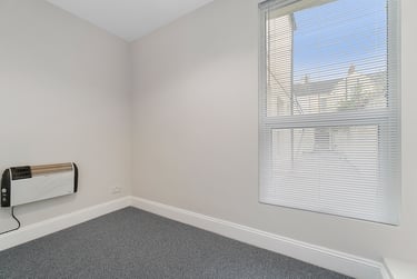 1 bed flat, Grenville Road, Prince Rock, Plymouth, PL49QA - Image 3