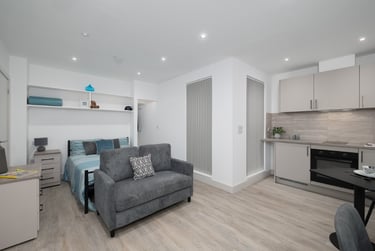 1 bed studio, North Hill, Plymouth, PL48ET - Image 2