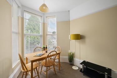 2 bed flat, Lisson Grove, Lipson, Plymouth, PL47DN - Image 5