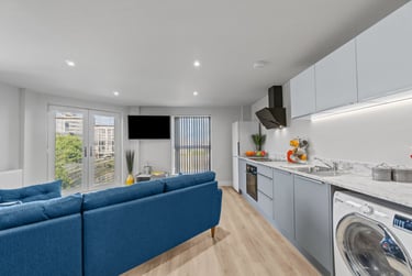 2 bed flat, Marlborough Road, North Hill, Plymouth, PL48LP - Image 2