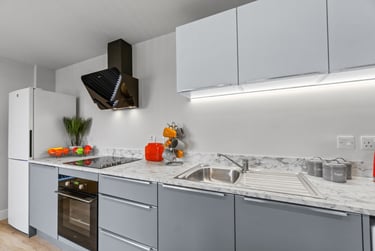 2 bed flat, Marlborough Road, North Hill, Plymouth, PL48LP - Image 3