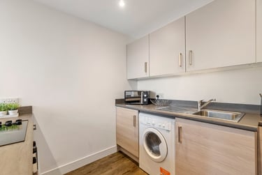 2 bed flat, North Hill, Plymouth, PL48ET - Image 14