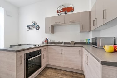 2 bed flat, North Hill, Greenbank, Plymouth, PL48ET - Image 4