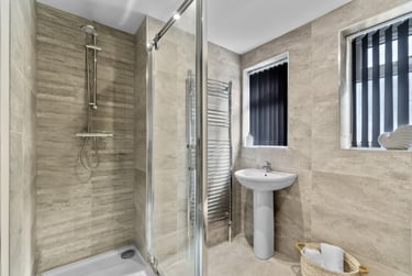 1 bed flat, Bedford Park Villas, Greenbank, Plymouth, PL48HL - Image 7