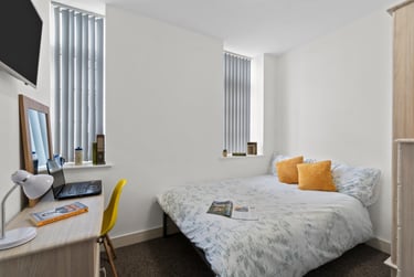 2 bed flat, North Hill, Plymouth, PL48ET - Image 5