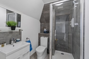 2 bed flat, North Hill, Plymouth, PL48ET - Image 5