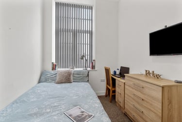 2 bed flat, North Hill, Plymouth, PL48ET - Image 6