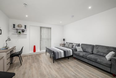 1 bed studio, North Hill, Plymouth, PL48ET - Image 7